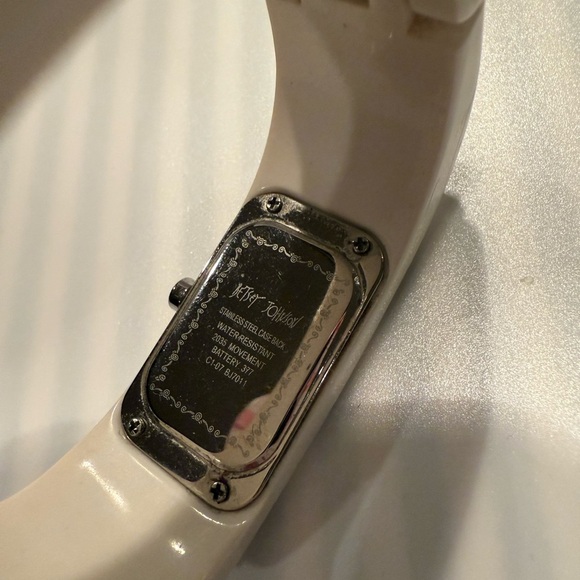 Vtg Betsy Johnson Swarvoski Watch Hinged Cuff Bracelet - Picture 5 of 5